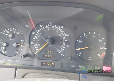 1997 Mercedes-Benz S 320 Base Swb from USA, damaged, VIN WDBGA32G1VA349367